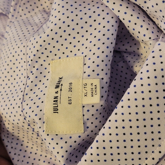 Julian and Mark xl short sleeve button up - Picture 2 of 3